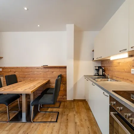 Apartment Gaestehaus Nemast