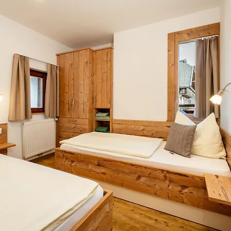 Apartment Gaestehaus Nemast Weissensee