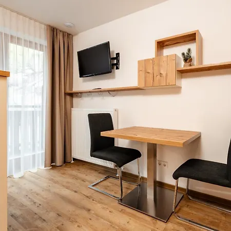 Gaestehaus Nemast Apartment