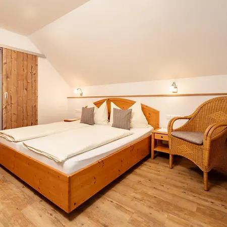 Gaestehaus Nemast Weissensee